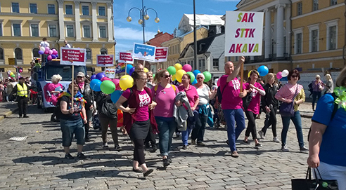Työmarkkinoiden keskusjärjestöt ovat tänäkin vuonna mukana Helsinki Pride -viikolla. Järjestöt pystyttävät Helsingin Narinkkatorille kaikille avoimen perhetapahtuman maanantaina 25. kesäkuuta kello 15–18.