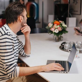 Tasa-arvoinen työelämä – STTK:n näkemyksiä tasa-arvon kehittämiseksi